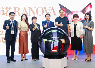 朗诺携新品亮相上海亚宠展,并举行品牌升级发布会