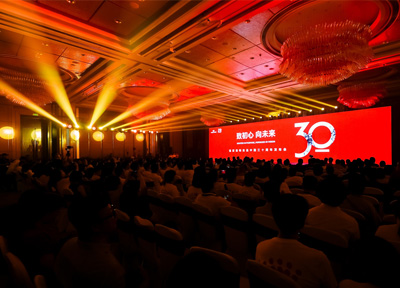 皇家宠物食品中国三十周年：以精准营养守护犬猫健康，构建宠物生态新未来